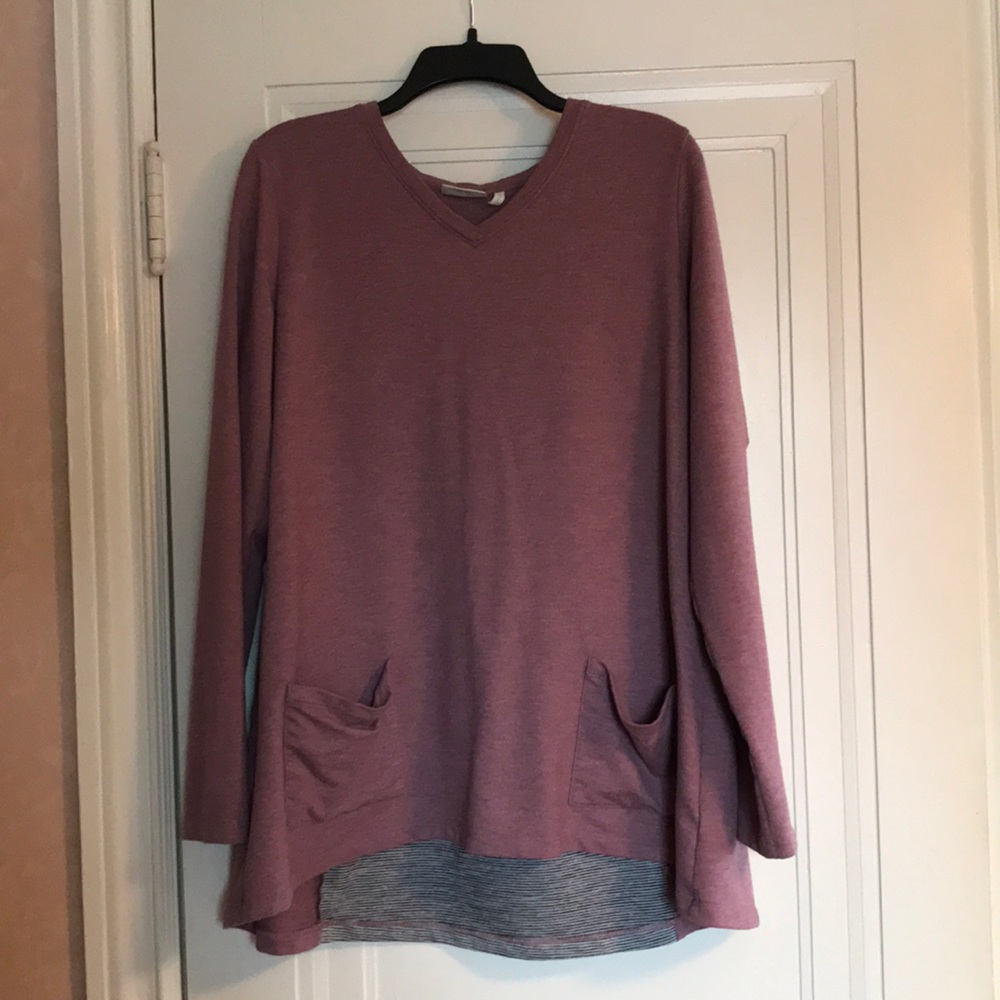 Long sleeve lace pretty sweater